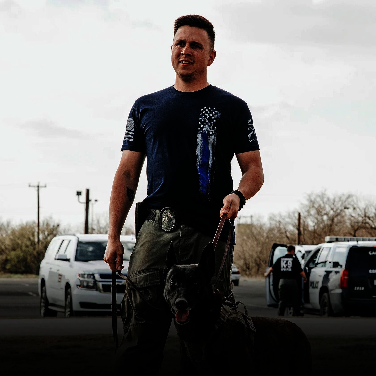 Grunt Style Men's Blue Line Flag T-Shirt