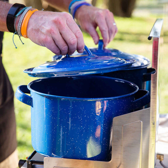 GSI Outdoors Blue Speckled Enamelware Stock Pot, 4-Qt