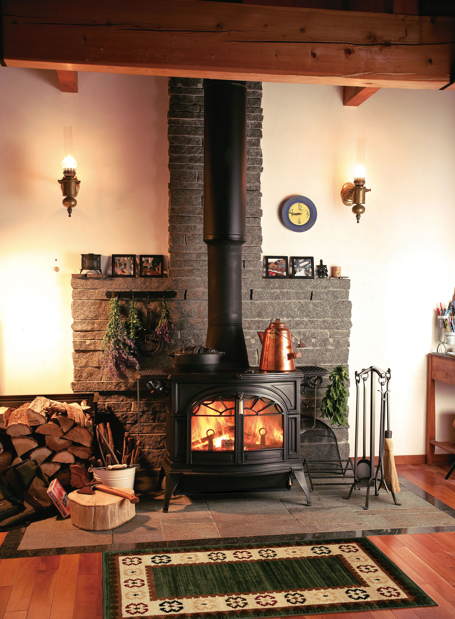 Vermont Castings Defiant Wood-Burning Stove In Black