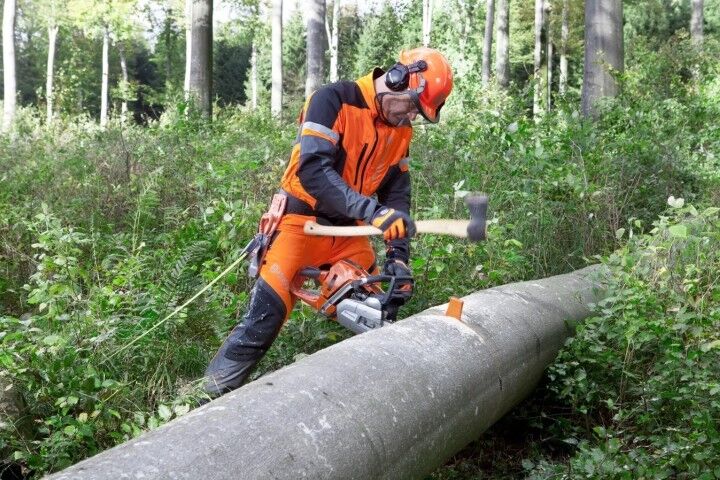 Husqvarna 8-In Felling Wedge