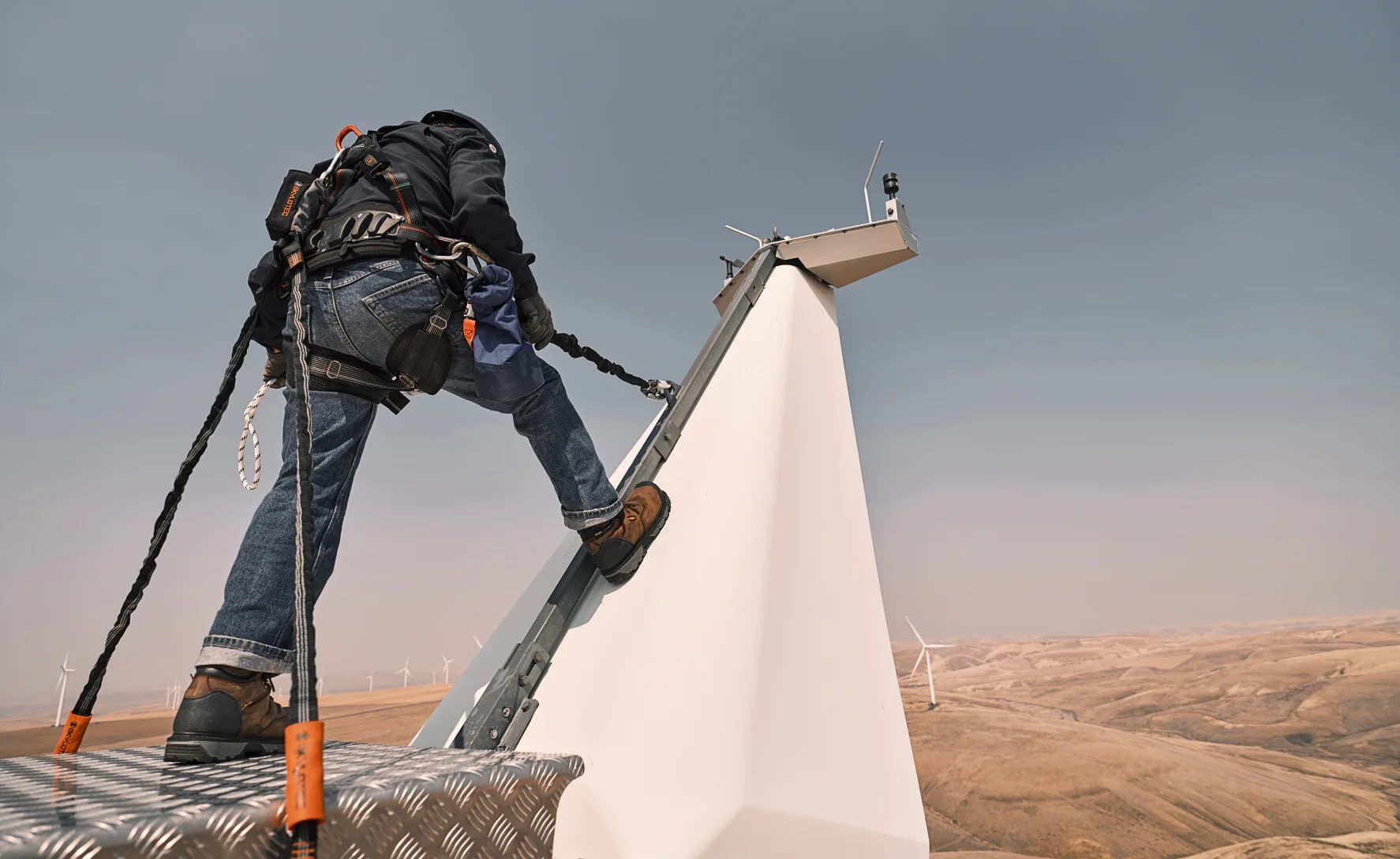 Keen Men's Camden 6-In Waterproof Carbon Fiber Toe Boot