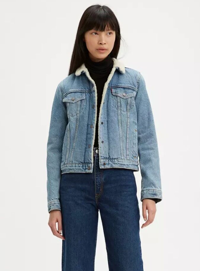 Levi's Women's Original Sherpa Trucker Jacket