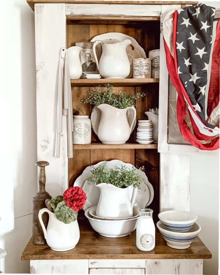 Milk Reclamation Barn Mountain Rain Scent Milk Bottle Candle