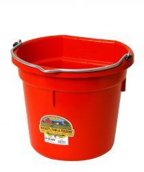 20-qt Flat Back Plastic Bucket in Red