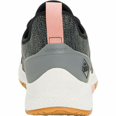 Women's Waterproof Outscape Lace Shoe in Black