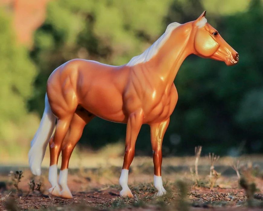 Breyer The Ideal Series, Palomino Toy Horse