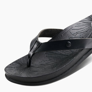 REEF Women's Cushion Porto Cruz Sandal