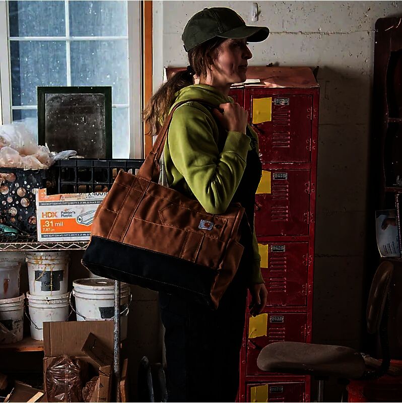 Carhartt Women's Horizontal Zip Tote in Carhartt Brown