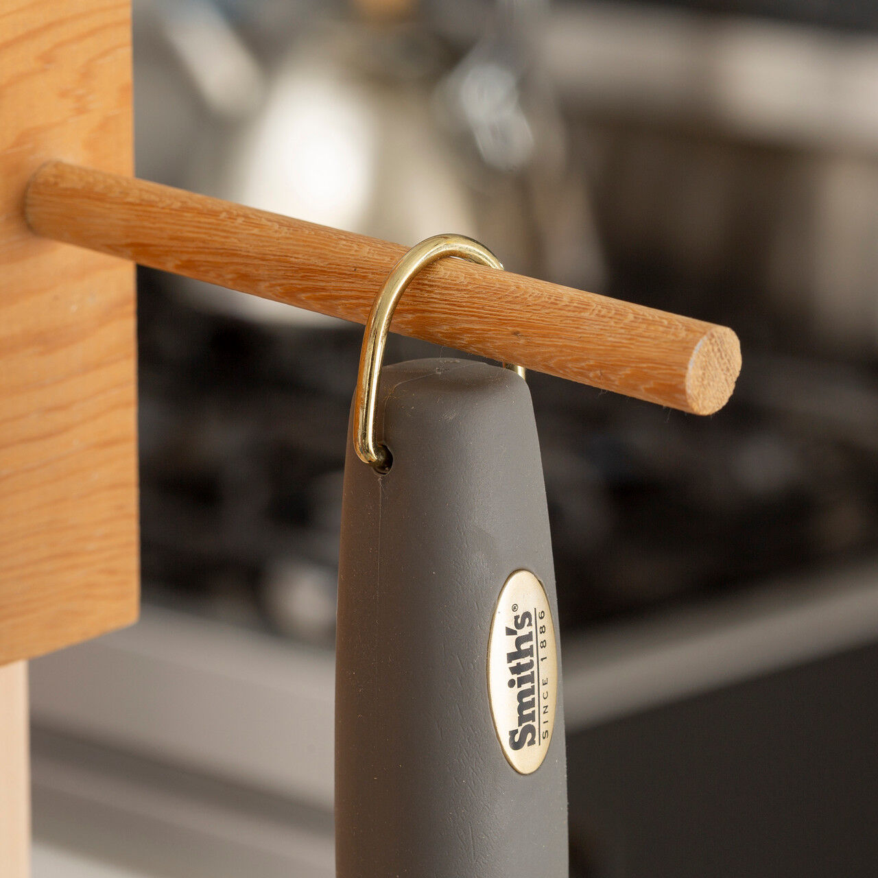 Smith's 10-In Oval Diamond Sharpening Rod