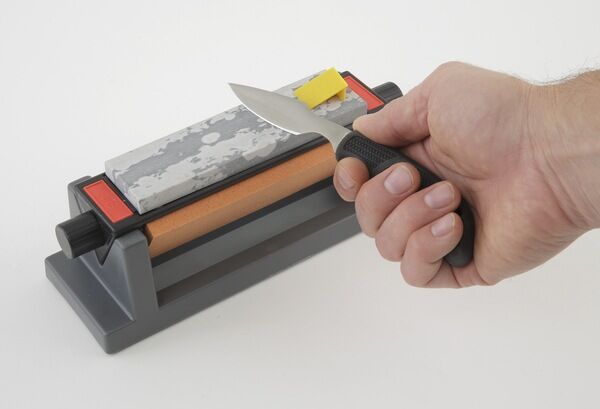 Smith's 6-In Three Stone Sharpening System