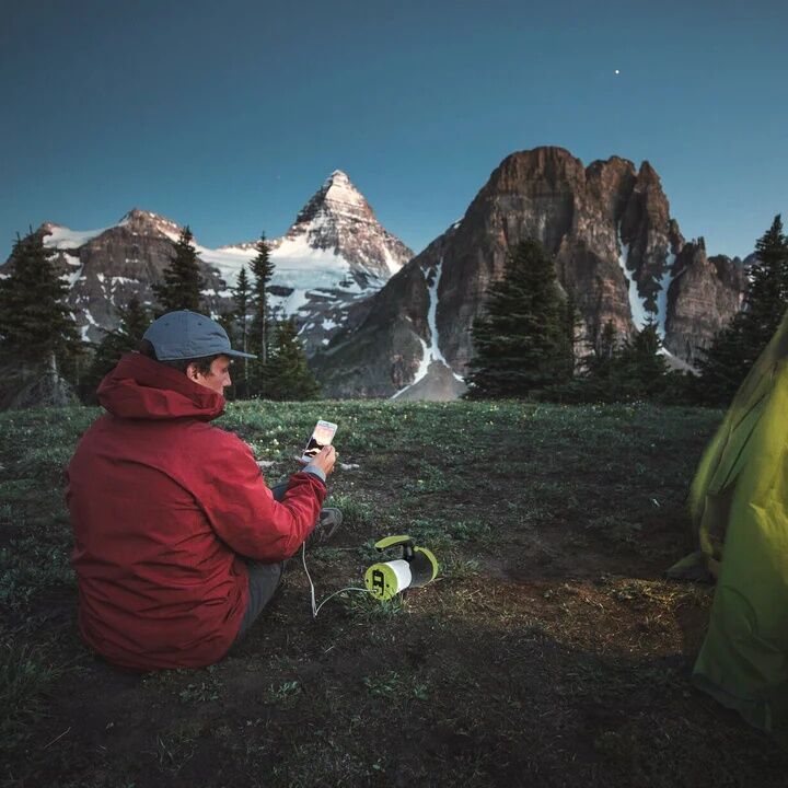 LuxPro Rechargeable Multi-Mode 600 Lumen Spotlight Lantern