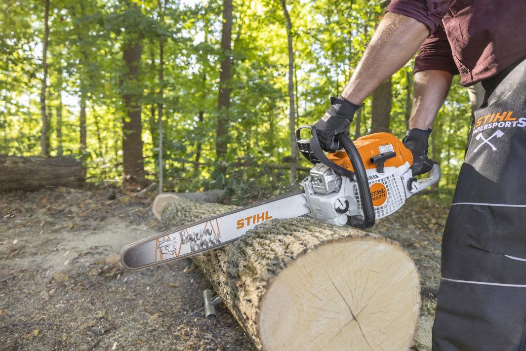 STIHL MS 271 Farm Boss 18 in. Gas Chainsaw With 23 RM3