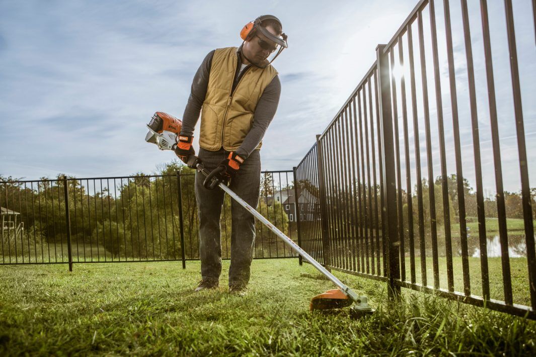 STIHL FS 131 R Gas String Trimmer, 16.5 in.