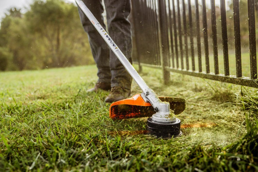 STIHL FS 131 R Gas String Trimmer, 16.5 in.