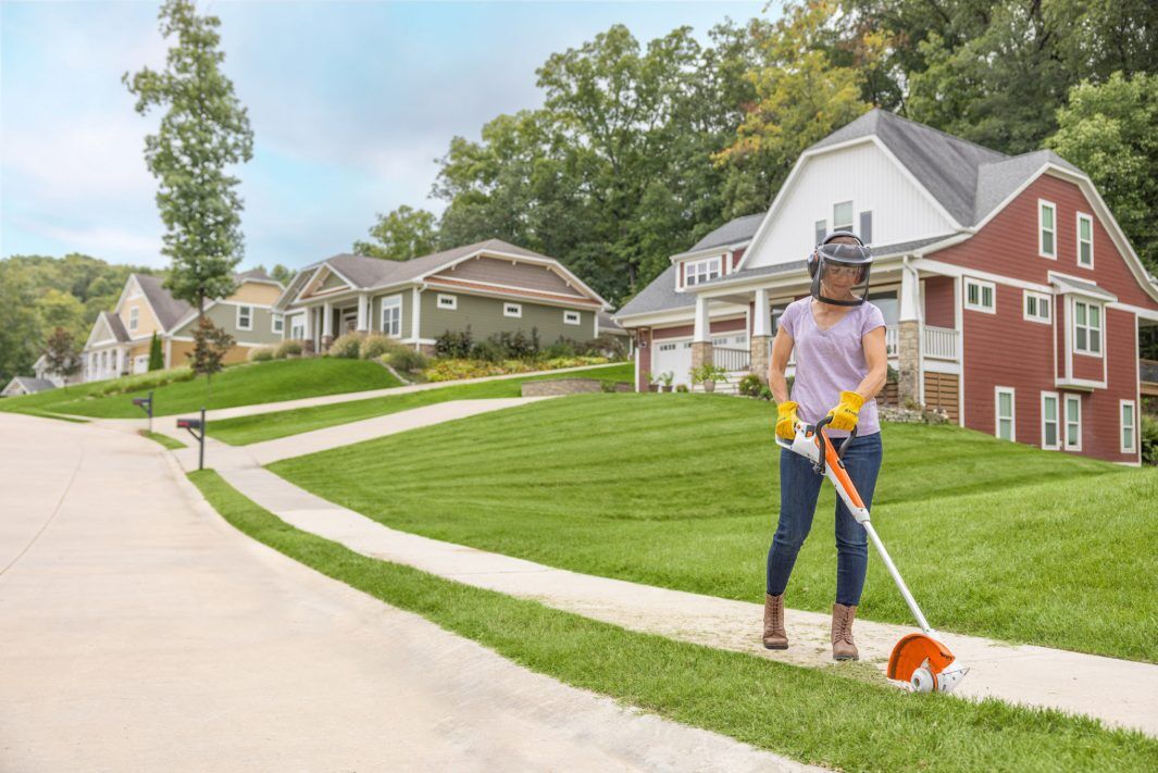 STIHL FSA 30 Battery Powered String Trimmer Kit, 9 in.