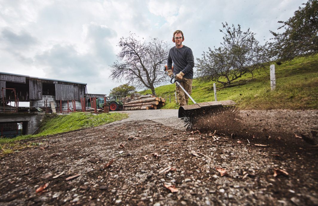 STIHL KombiSystem KB-KM Bristle Brush Attachment, 24 in.