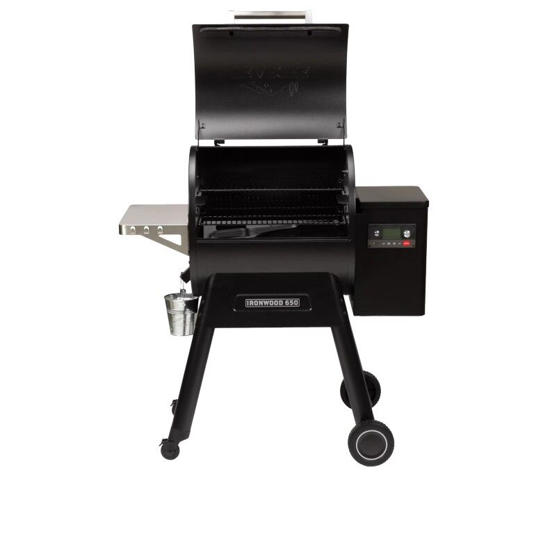 Traeger Ironwood Series 650 Pellet Grill with WIFI