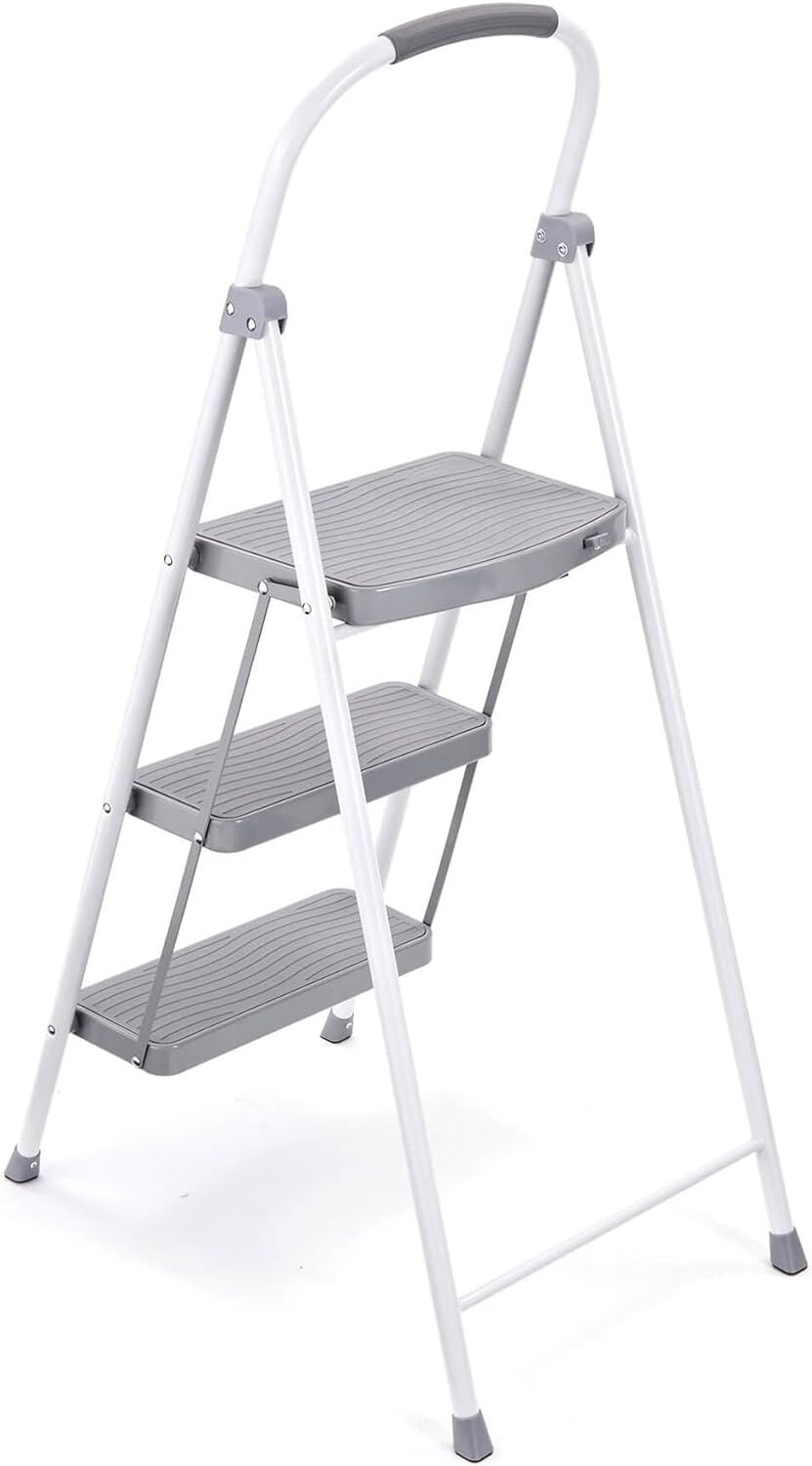 Rubbermaid 3 Step Folding Step Stool
