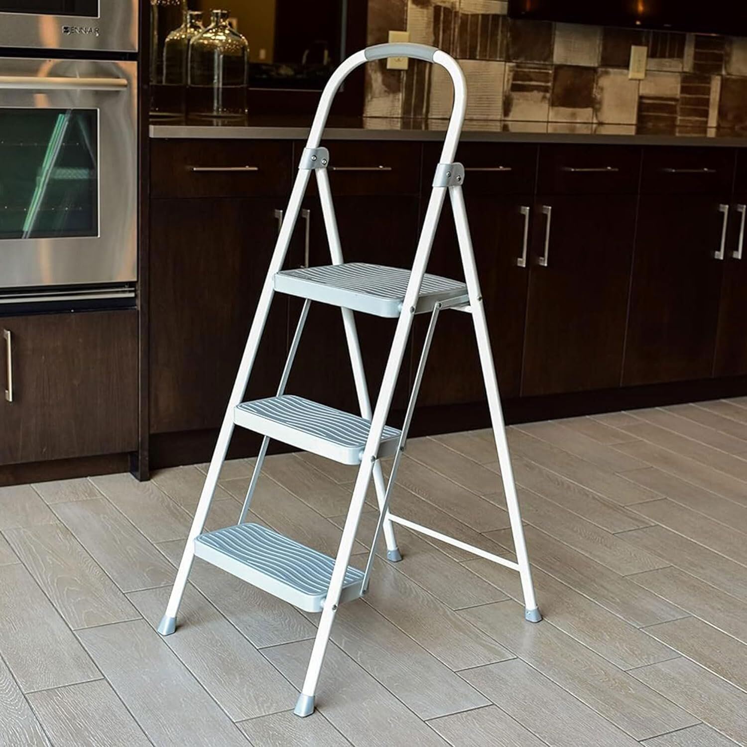 Rubbermaid 3 Step Folding Step Stool