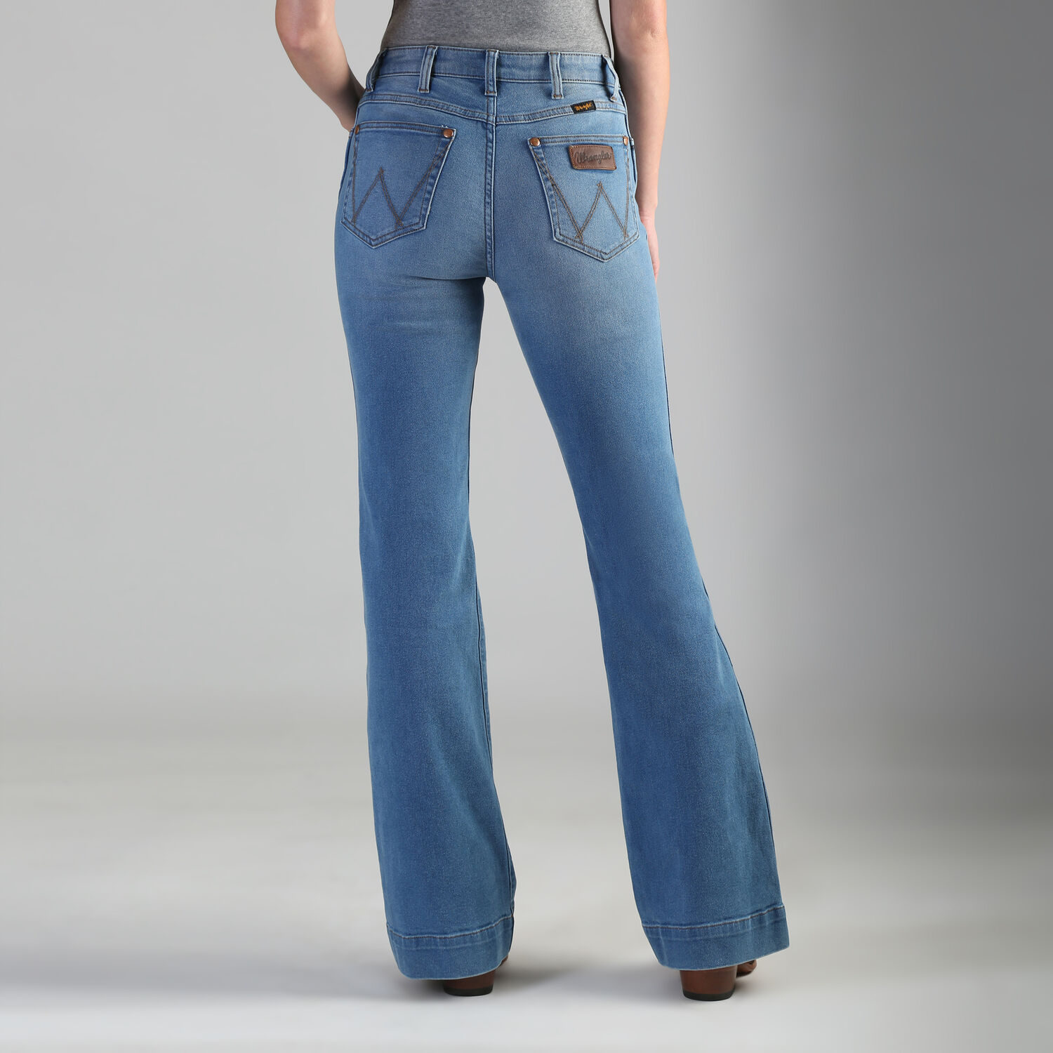 Women's Wrangler Retro® Premium High Rise Trouser Jean